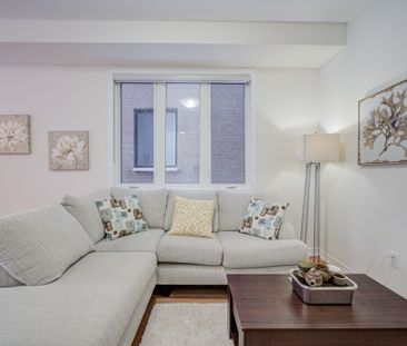 For Lease - 2916 Nakina Street, Pickering, Ontario - Photo 3