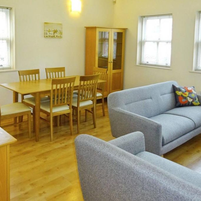 2 bedroom flat to rent - Photo 1