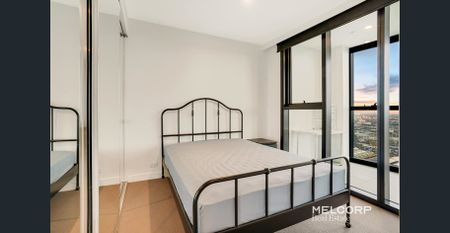 HIGHLY SOUGHT AFTER 160 VICTORIA AT SWANSTON SQUARE - FURNISHED - Photo 3