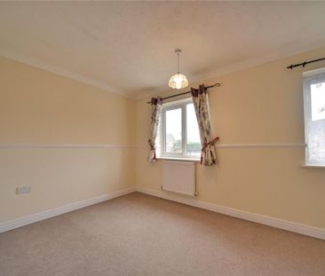 2 bedroom semi-detached house to rent - Photo 5