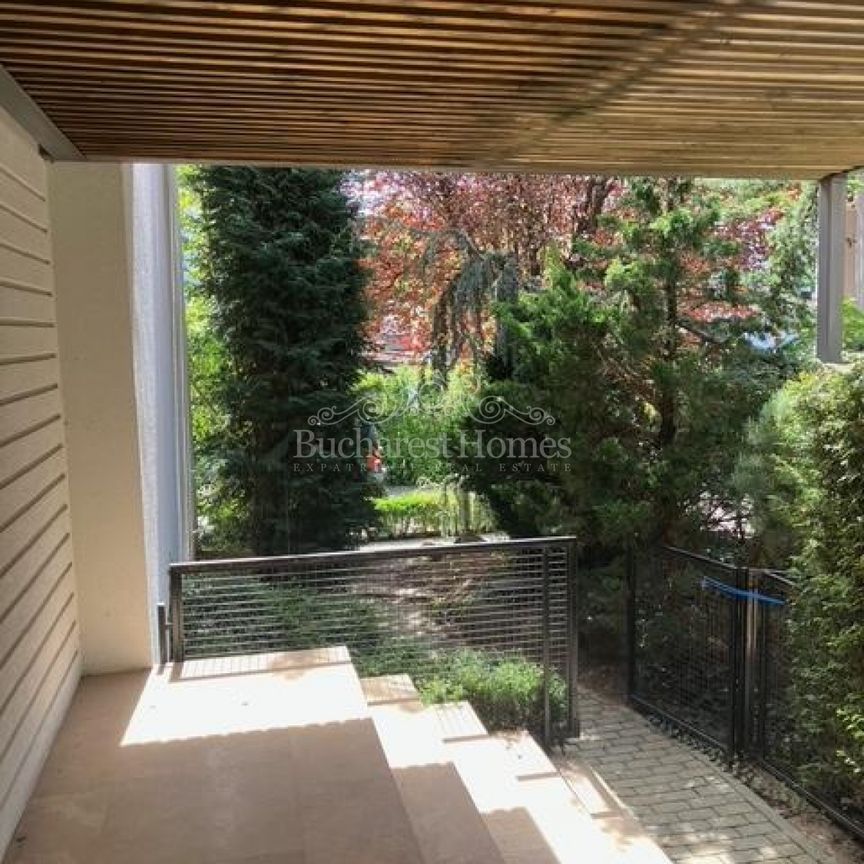 Four or Five Bedroom House with Light, Green and a Shared Spa with Pool - IBSB - Fotografie 1