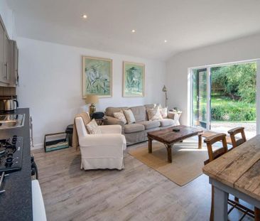 2 bedroom detached bungalow to rent - Photo 4