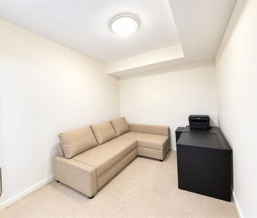 1 bedroom+1 small room/office modern apartment - Photo 1