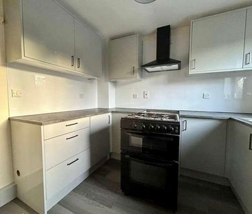 Fortescue Drive, Shenley Church End, MK5 - Photo 3