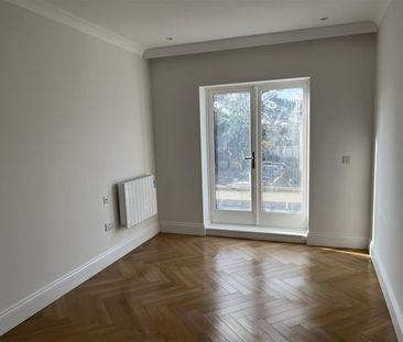 1 BED Apartment To rent - Photo 2