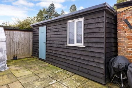 A stunning and rarely available two bedroom, two bathroom cottage in private development set behind electronic gates. - Photo 3