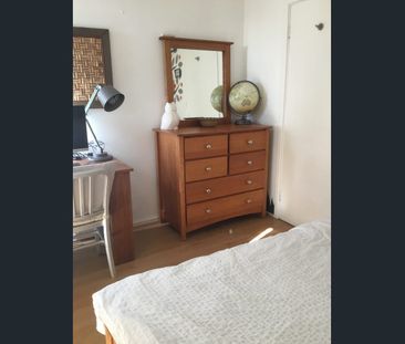 Funky Warehouse-style Townhouse in leafy Subiaco. - Photo 5