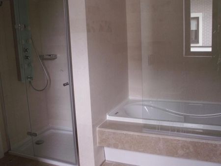 Compound villa - Photo 3