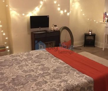 5 bedroom semi-detached house to rent - Photo 6