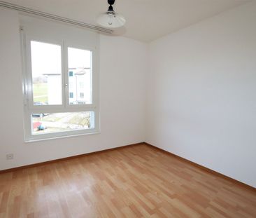 Lumineux appartement de 3,5 pièces avec balcon à Domdidier - Foto 3
