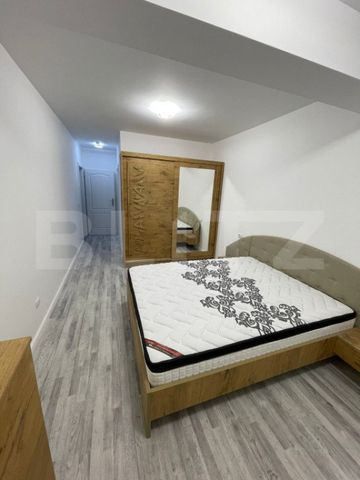 Apartament cu 3 camere, 100 mp, zona cartier 1Mai - Fotografie 3