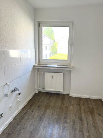 Hier möchten Sie einziehen? Gern! 3-Zimmer-Wohnung zu vermieten - Photo 2