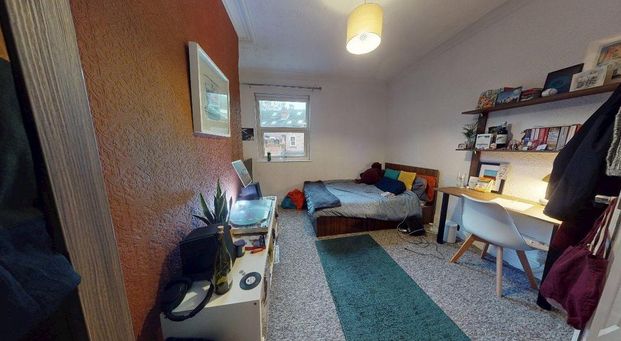 6 bedroom house to rent - Photo 1