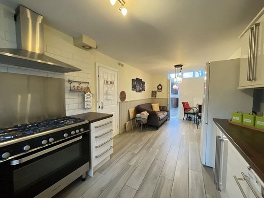 3 bedroom townhouse to rent - Photo 1
