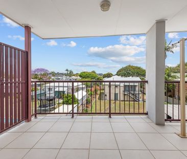 5/92 Nudgee Road, Hamilton QLD 4007 - House For Rent | Domain - Photo 3