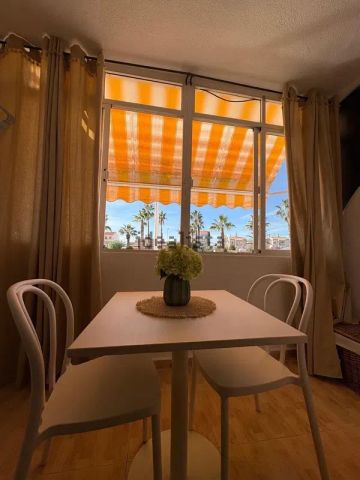 Alquiler de piso en Cabo Cervera - Photo 2