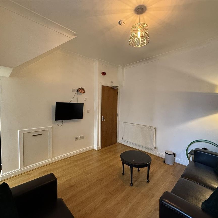 College Road, Bangor, Gwynedd, LL57 - Photo 1