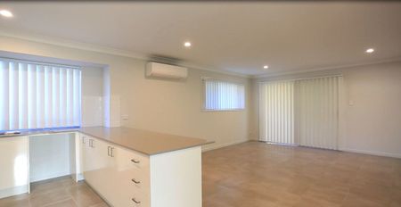 Modern Family Living in the Heart of Pimpama - Photo 3