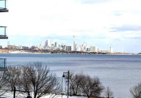 For Lease - 39 Annie Craig Drive Unit# 312, Toronto, Ontario - Photo 4