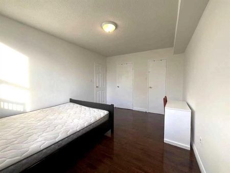 For Lease - 10 Stonehill Court Unit# 308, Toronto, Ontario - Photo 4