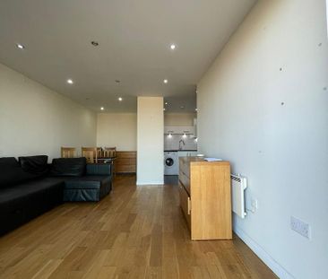 2 bedroom flat to rent - Photo 3