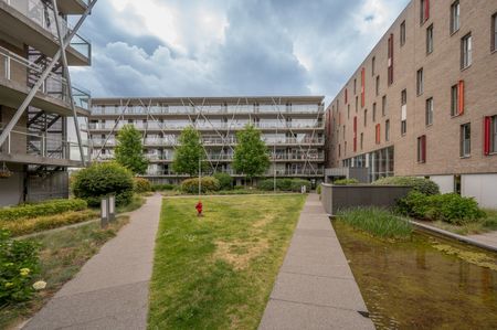 Rustig gelegen appartement vlak bij station Brugge, omringd door groen - Photo 4