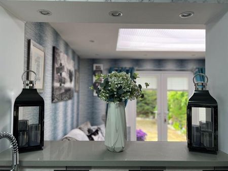 2 bedroom property to rent - Photo 3