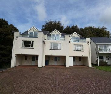 Ffordd Hebog, Menai Marina, Y Felinheli, LL56 - Photo 1