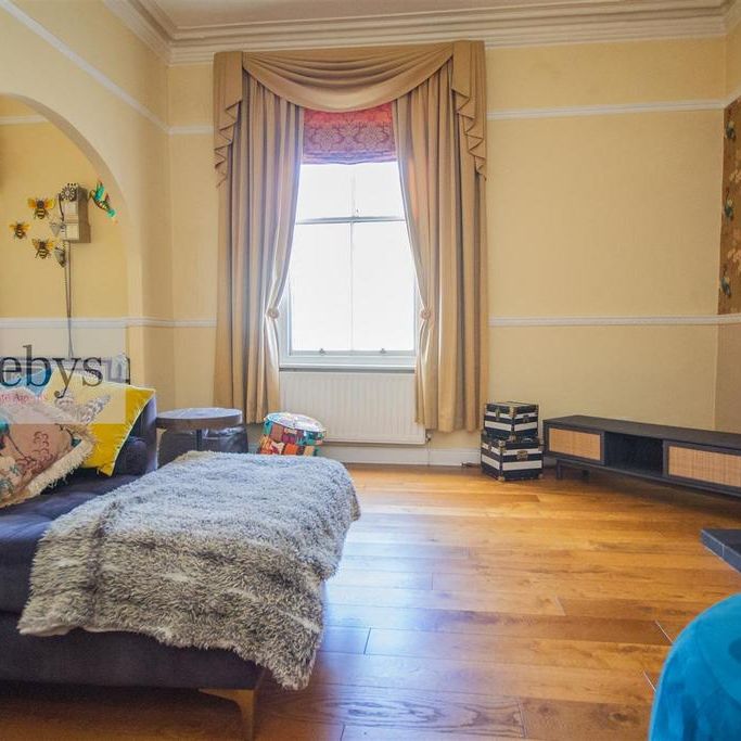 3 bedroom maisonette to rent - Photo 1
