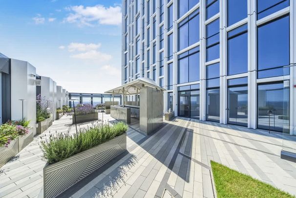 River Park Tower, London, SW8 - Photo 1