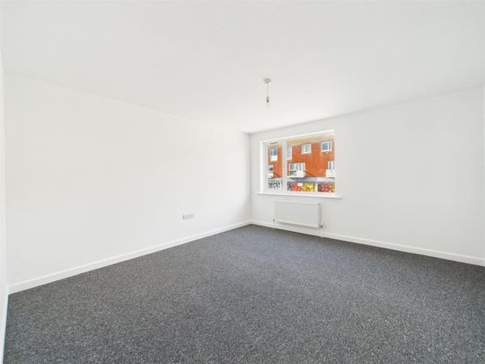 Warren Way, Brighton - Photo 1