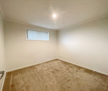 17 Lamborn Drive, Papakura - Photo 3