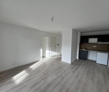 Appartement à louer 2 pièces - 42 m² - Photo 2