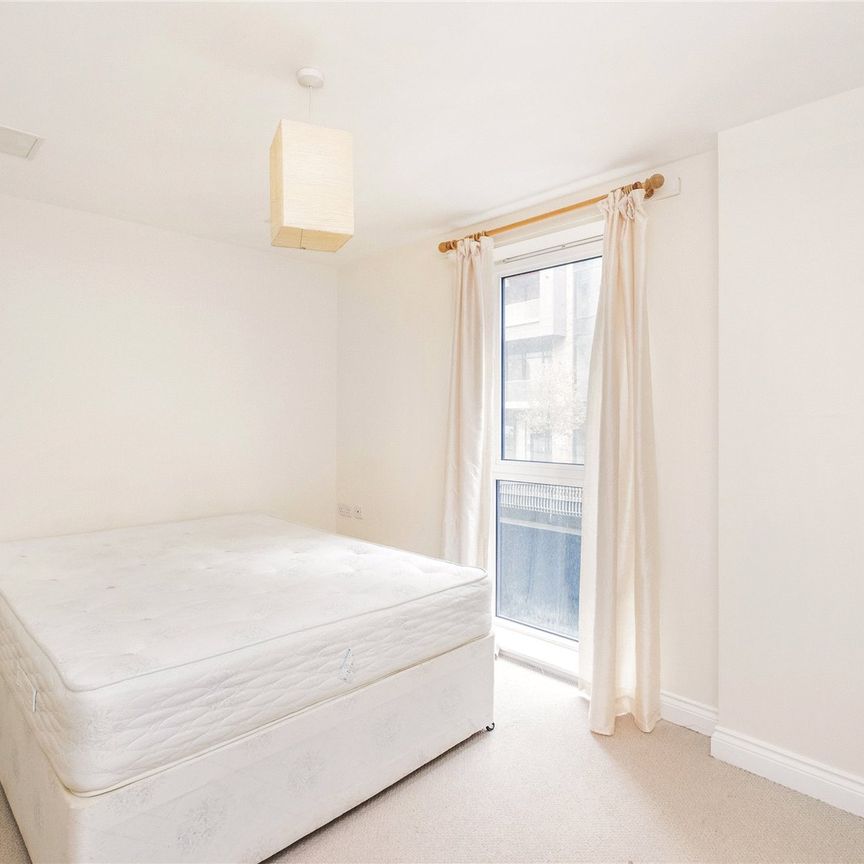 Norman Road, Greenwich, SE10, London - Photo 1