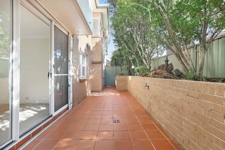 EXCEPTIONAL TWO BEDROOM APARTMENT - Photo 5