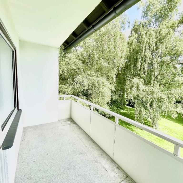 Vom Balkon direkt ins Grüne blicken! Ruhige 3-Zimmer-Wohnung in Menden - Photo 1