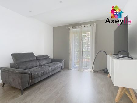 A LOUER - ROANNE CENTRE - APPARTEMENT T4 AVEC DEUX CHAMBRES, DEUX BALCONS, CAVE ET STATIONNEMENTS GRATUITS - Photo 2