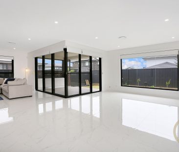 Brand New- Elegant Massive Family Home with Luxurious Features - Pe... - Photo 5