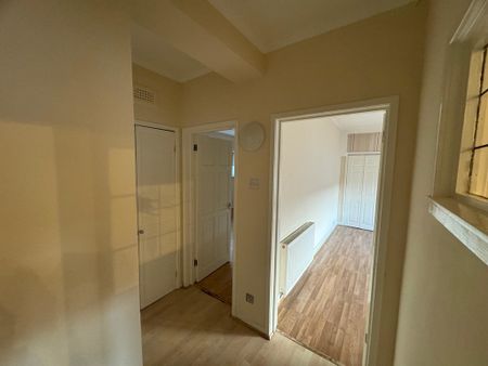 2 Bedroom Property To Rent - Photo 5