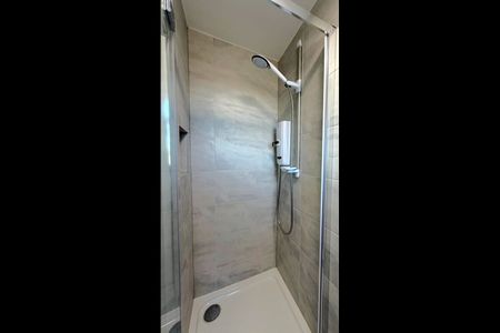 Studio Flat, White Hart Lane, N22 - Photo 4