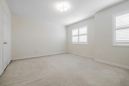 For Lease - 36 Horsham Avenue, Toronto, Ontario - Photo 5