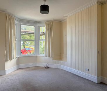 3 bedroom end of terrace house to rent - Photo 4