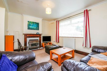 3 bedroom terraced house to rent - Photo 2