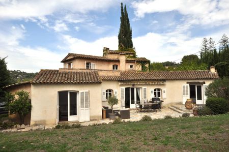 VILLA DE 154 M2 A MOUGINS CHEMIN DU CHATEAU - Photo 3