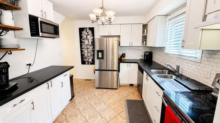 For Lease - 49 Lowder Place, Whitby, Ontario - Photo 2