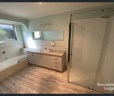 33 Back Beach Road, San Remo, Vic 3925 - Photo 1