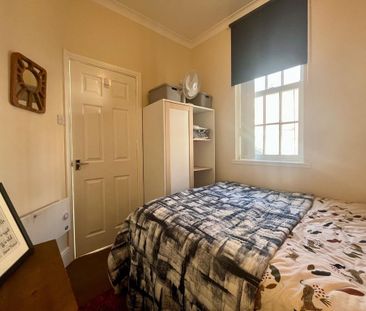 1 bedroom semi-detached house to rent - Photo 4