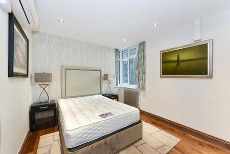 3 bedroom flat to rent - Photo 4