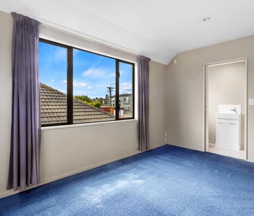 North-Facing 4-Bedroom Home in Prime Location – Close to Schools & ... - Photo 4