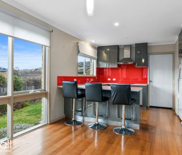 Lovely Home, Quiet Location - Photo 3